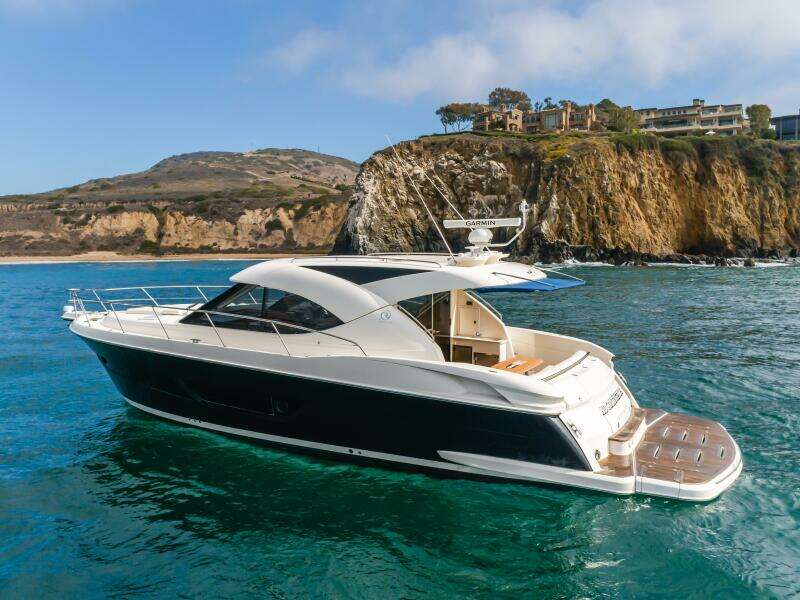 No Contingencies 44ft Riviera Yacht For Sale No Contingencies 44ft Riviera Yacht For Sale