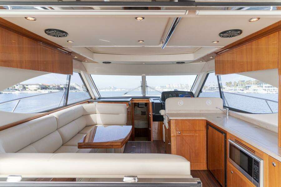No Contingencies 44ft Riviera Yacht For Sale No Contingencies 44ft Riviera Yacht For Sale