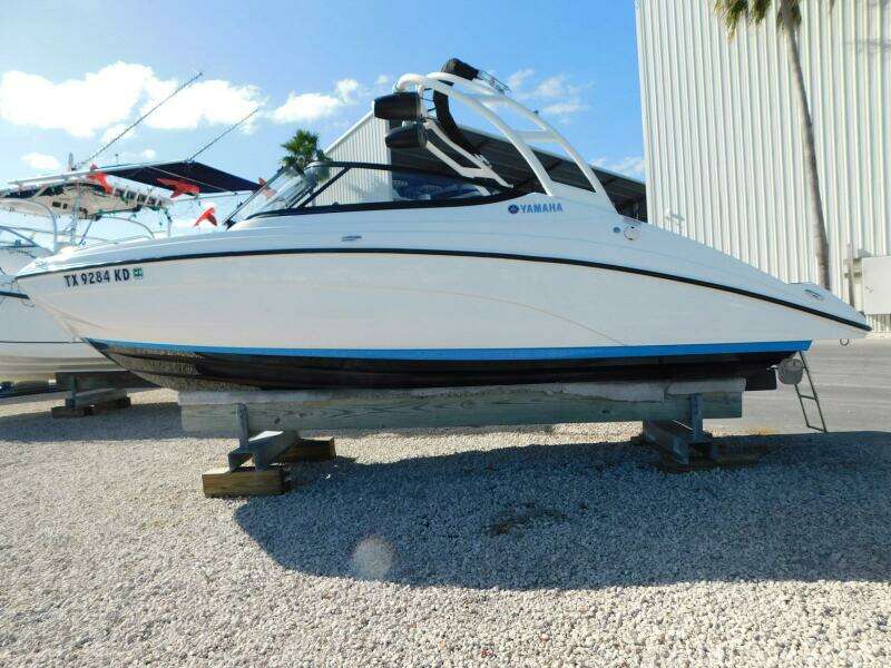 21ft Yamaha Boats Yacht For Sale 21ft Yamaha Boats Yacht For Sale
