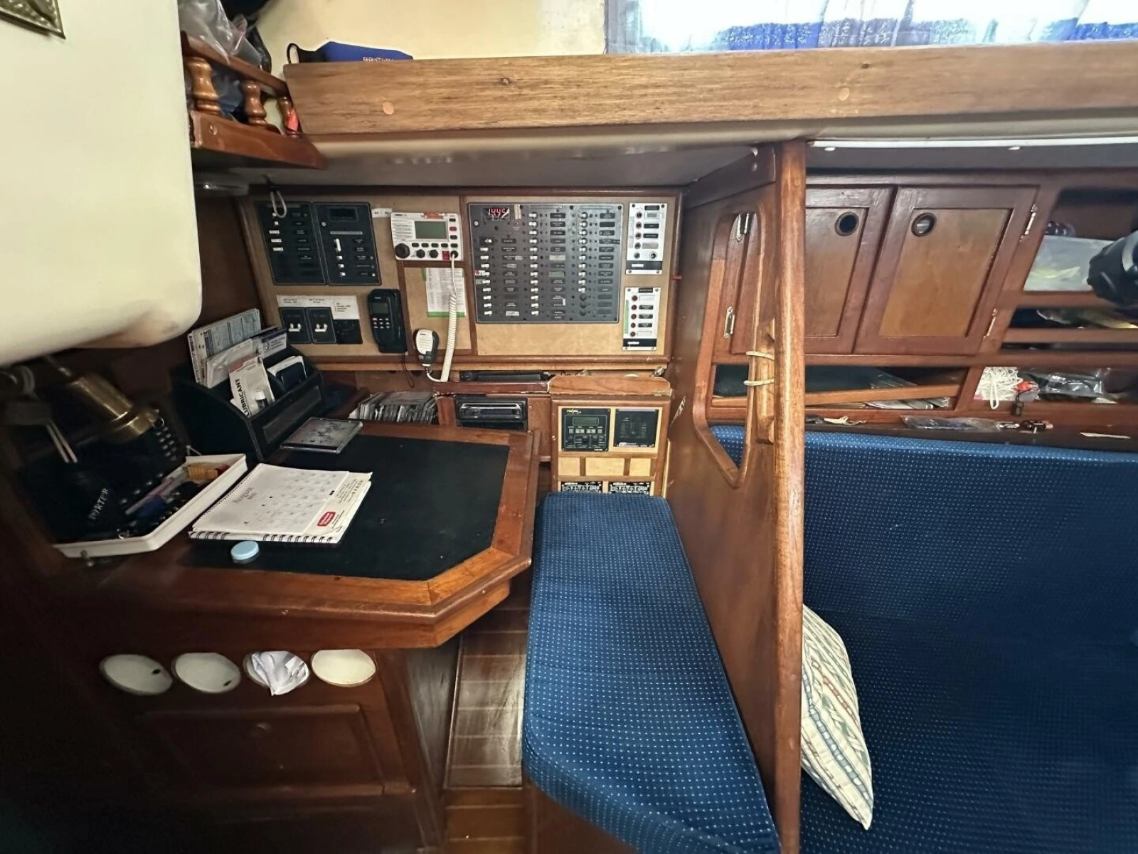 1979 Hughes 3910