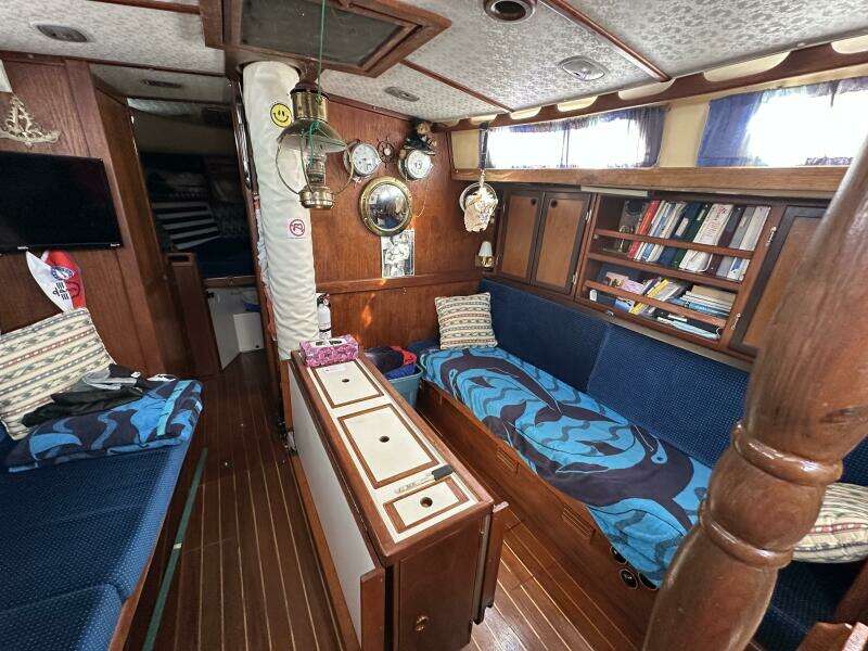 Phoenix VII 40ft Hughes Yacht For Sale