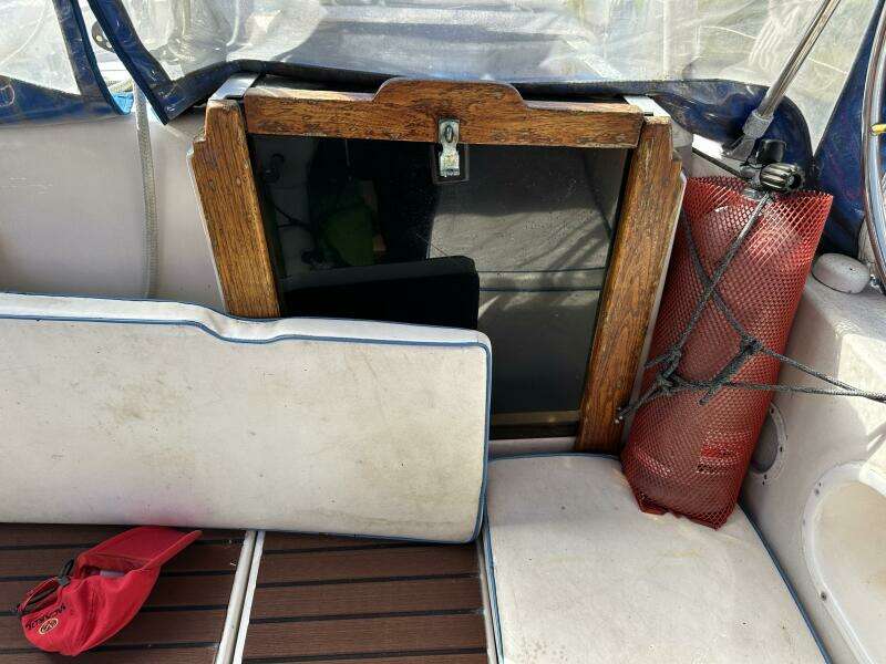 Phoenix VII 40ft Hughes Yacht For Sale