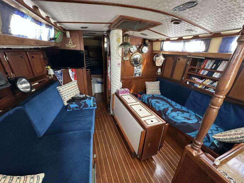 Phoenix VII 40ft Hughes Yacht For Sale