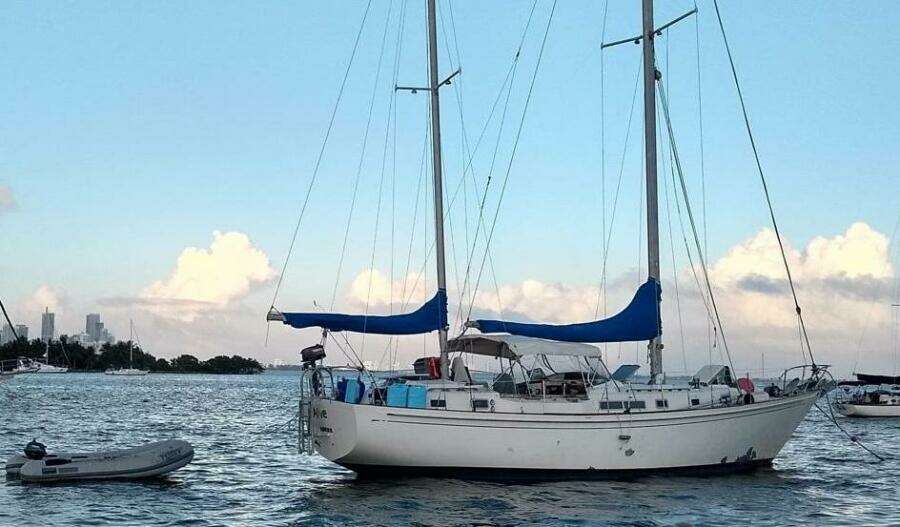 Phoenix VII 40ft Hughes Yacht For Sale