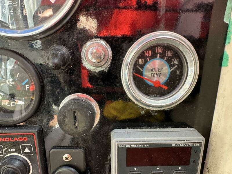 Phoenix VII 40ft Hughes Yacht For Sale