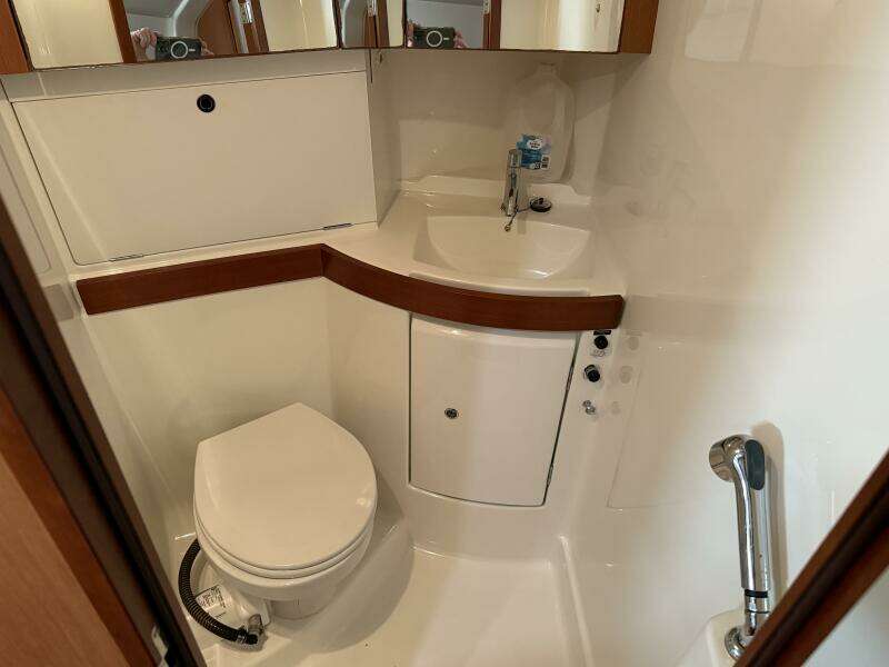 Star Chaser 43ft Beneteau Yacht For Sale