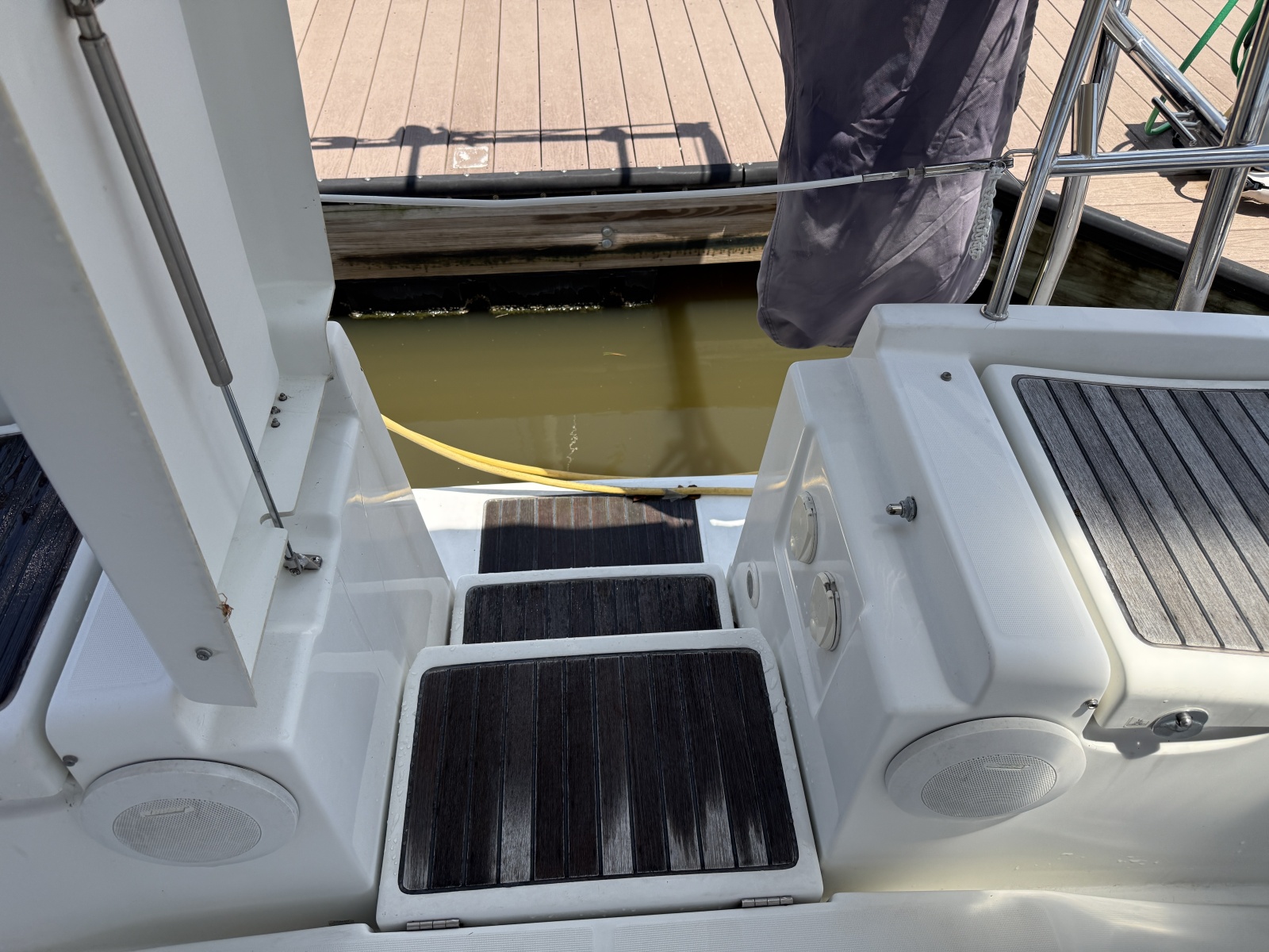 43' 2008 Beneteau Oceanis 43