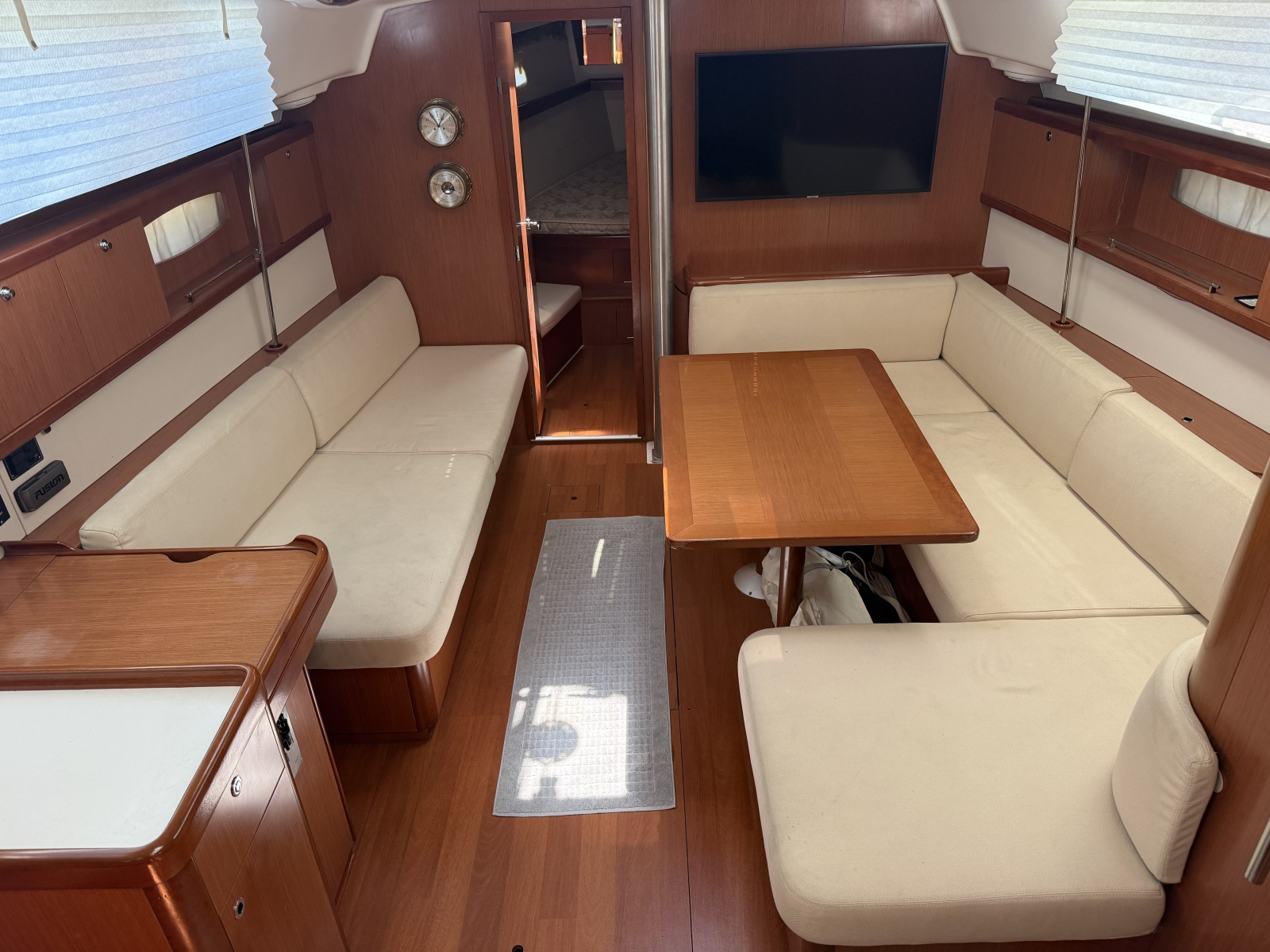 43' 2008 Beneteau Oceanis 43