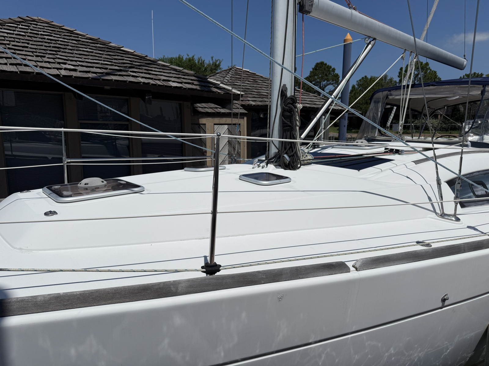 43' 2008 Beneteau Oceanis 43