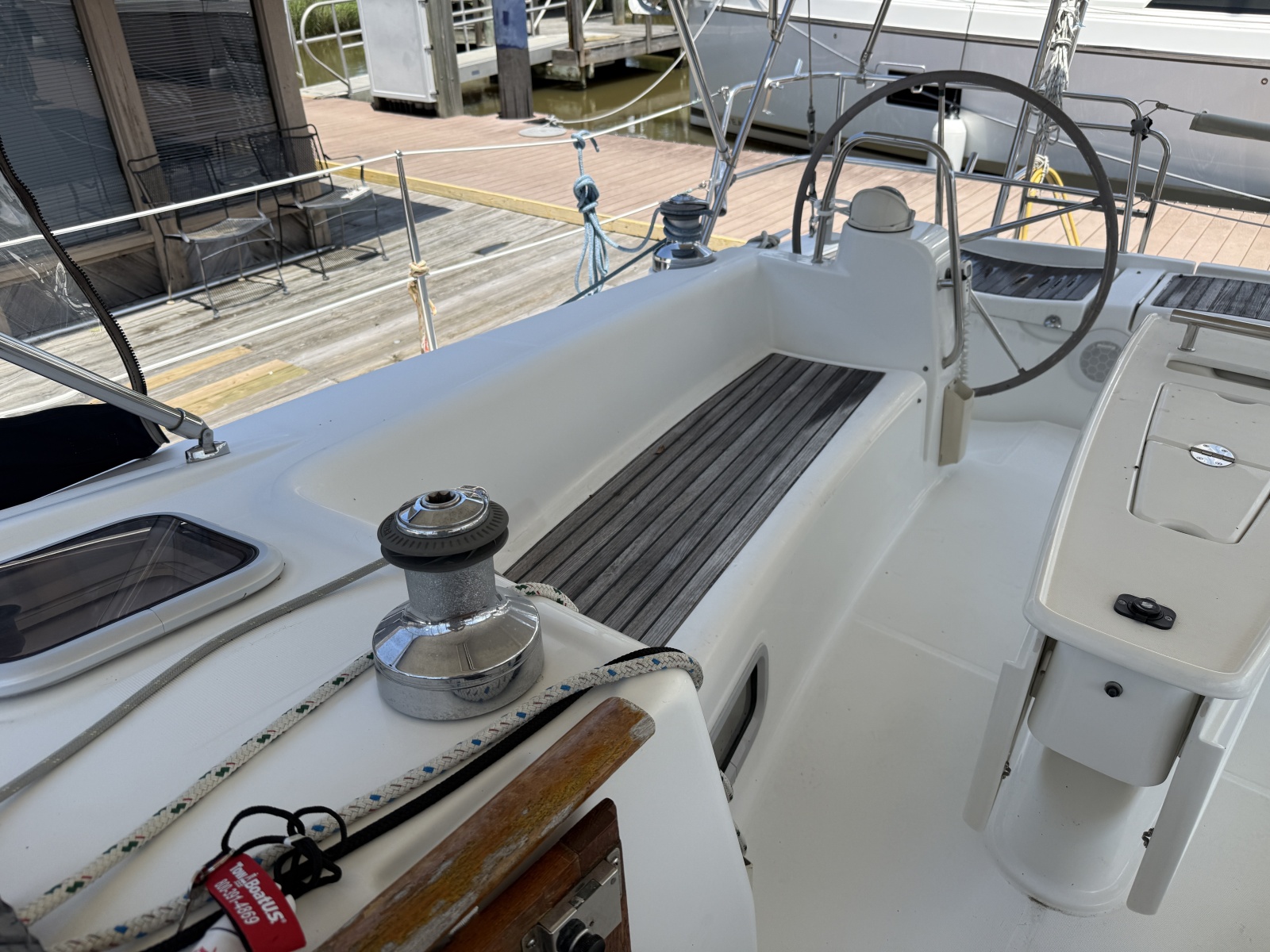 43' 2008 Beneteau Oceanis 43