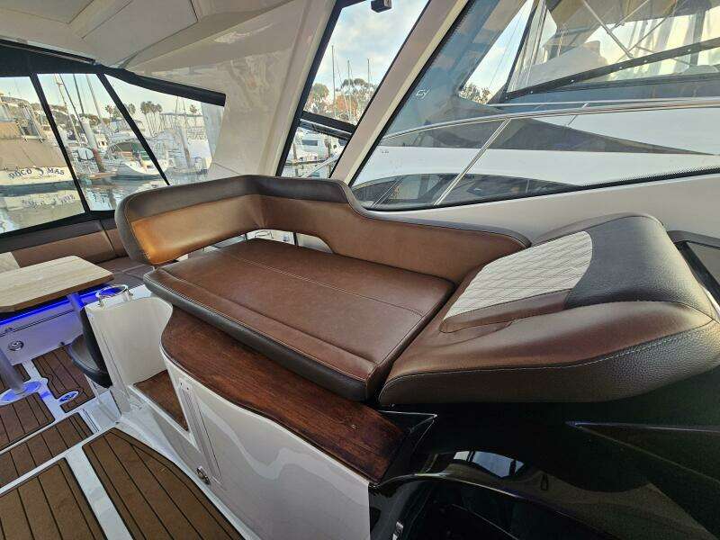 Levon II 35ft Sea Ray Yacht For Sale Levon II 35ft Sea Ray Yacht For Sale