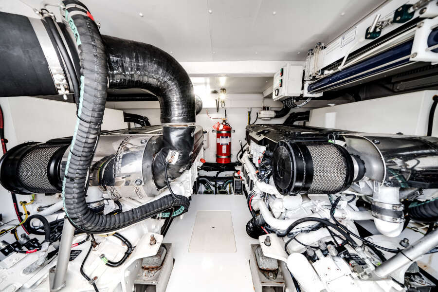 60ft Azimut Yacht For Sale 60ft Azimut Yacht For Sale