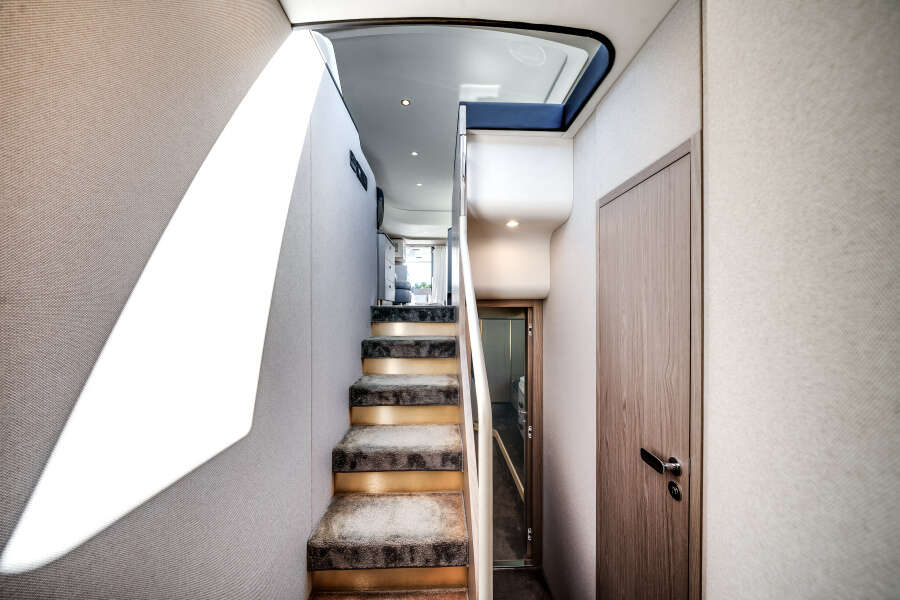 60ft Azimut Yacht For Sale 60ft Azimut Yacht For Sale