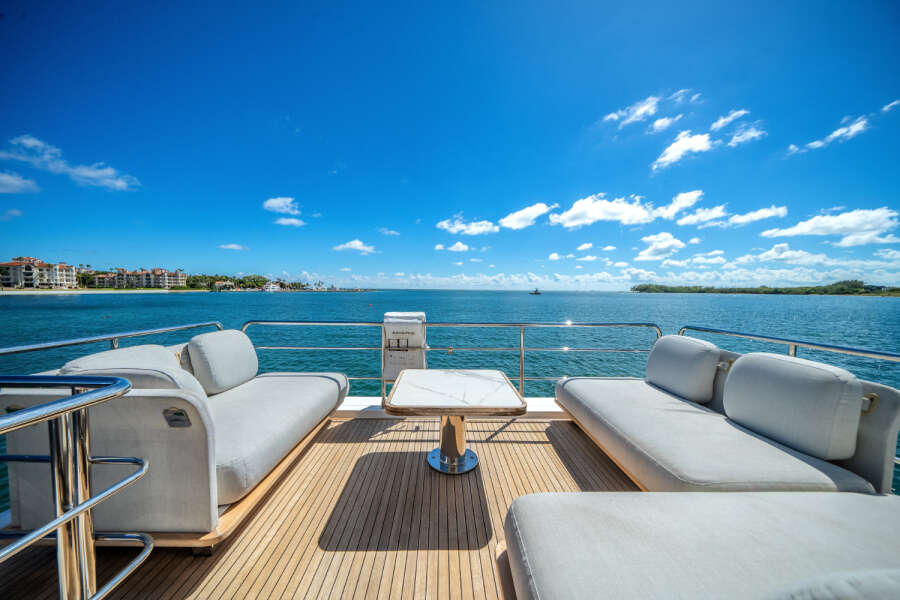 60ft Azimut Yacht For Sale