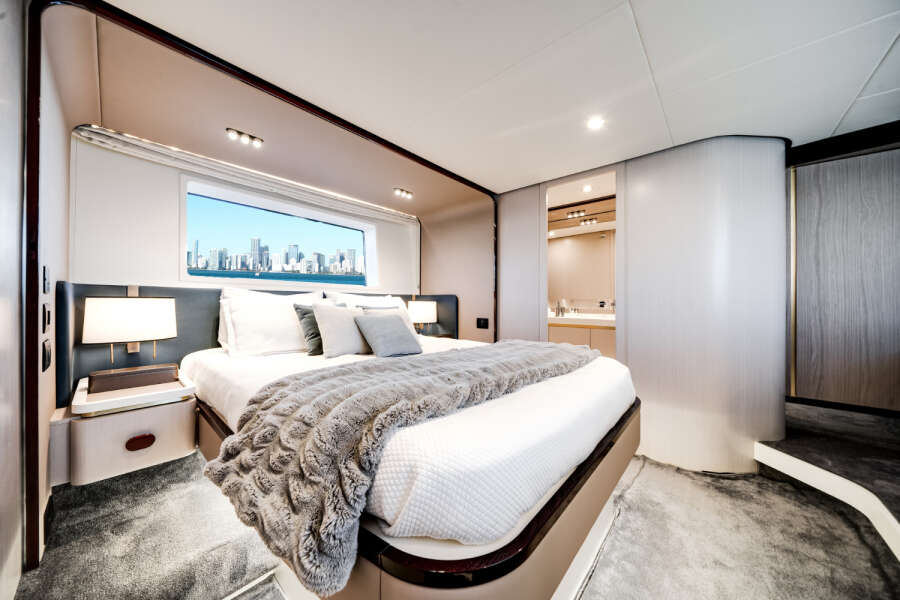 60ft Azimut Yacht For Sale