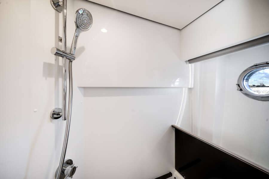 60ft Azimut Yacht For Sale