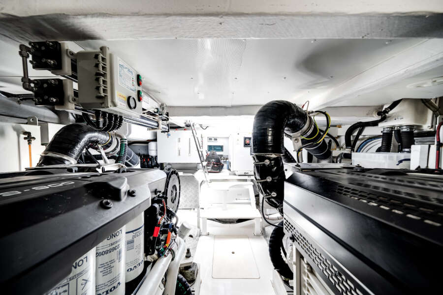 60ft Azimut Yacht For Sale