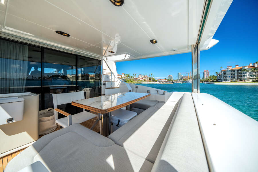 60ft Azimut Yacht For Sale 60ft Azimut Yacht For Sale