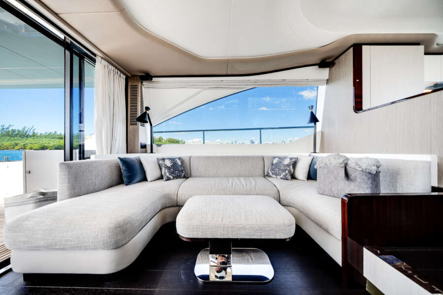 60ft Azimut Yacht For Sale