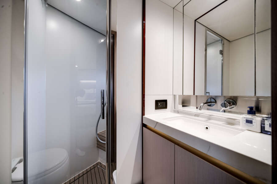 60ft Azimut Yacht For Sale