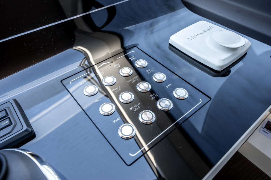 60ft Azimut Yacht For Sale 60ft Azimut Yacht For Sale