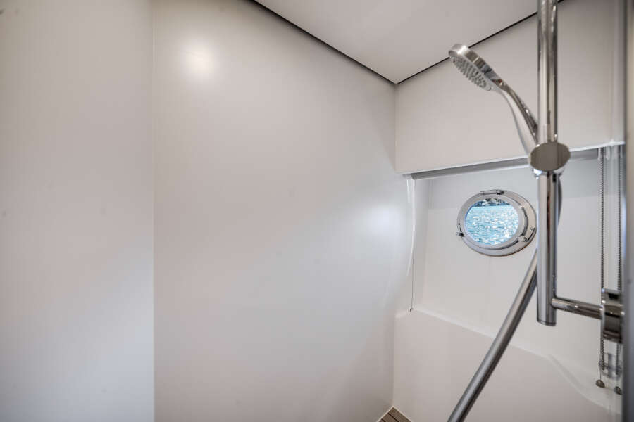 60ft Azimut Yacht For Sale