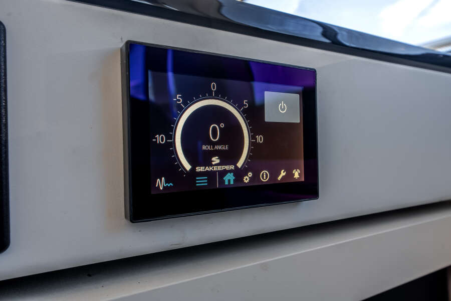 60ft Azimut Yacht For Sale 60ft Azimut Yacht For Sale