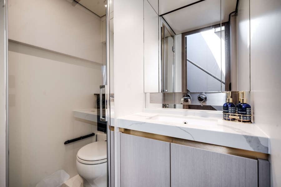 60ft Azimut Yacht For Sale