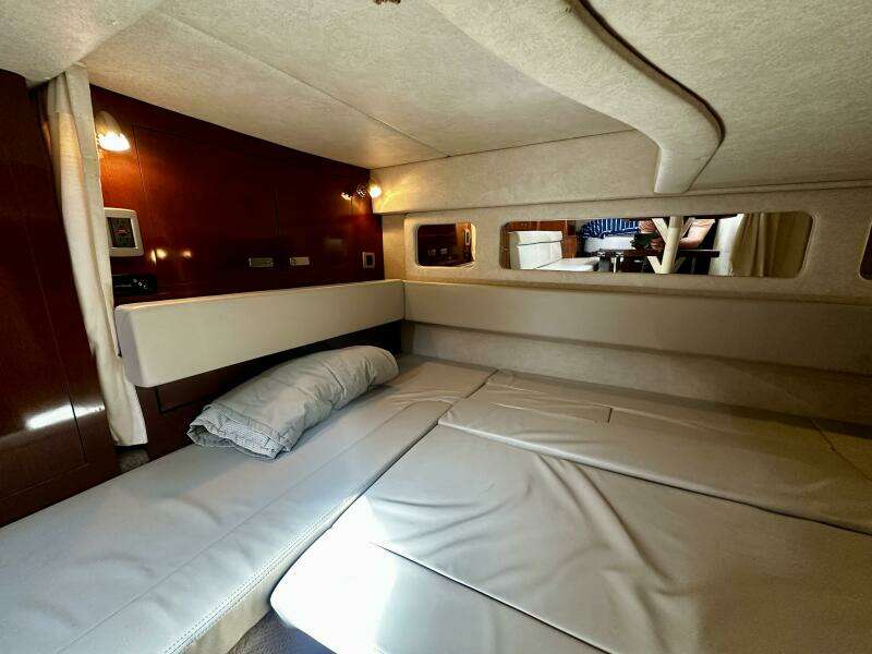 AMBER WAVES 35ft Sea Ray Yacht For Sale