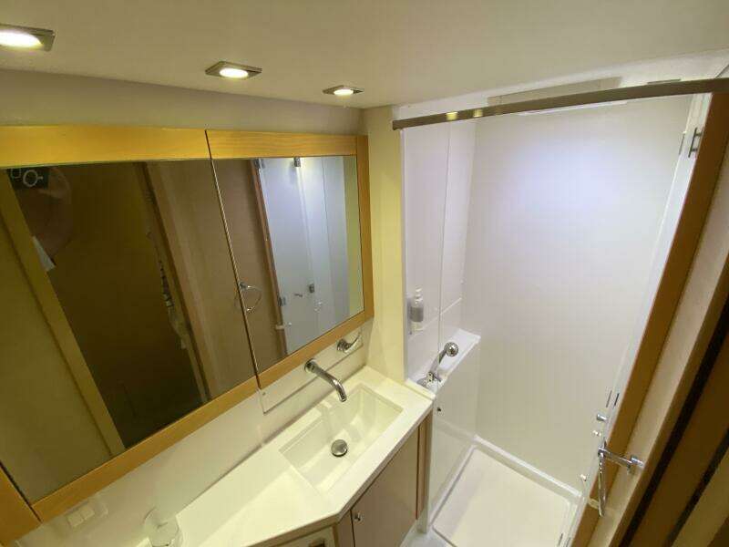 ARN 45ft Lagoon Yacht For Sale ARN 45ft Lagoon Yacht For Sale