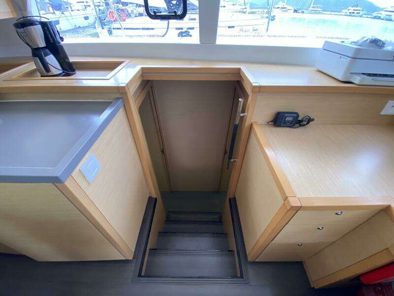 ARN 45ft Lagoon Yacht For Sale ARN 45ft Lagoon Yacht For Sale