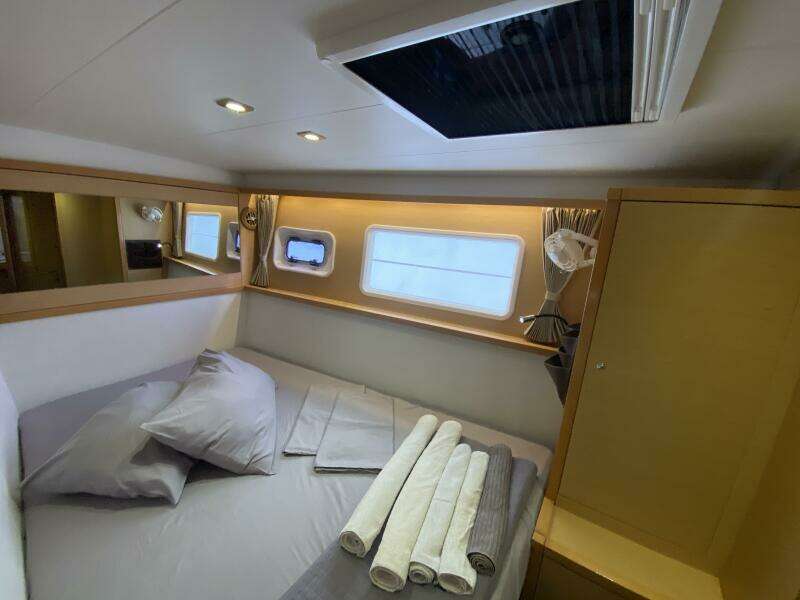 ARN 45ft Lagoon Yacht For Sale ARN 45ft Lagoon Yacht For Sale