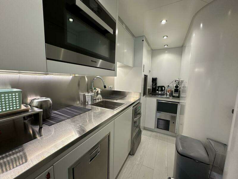 129ft Extra Yachts Yacht For Sale 129ft Extra Yachts Yacht For Sale