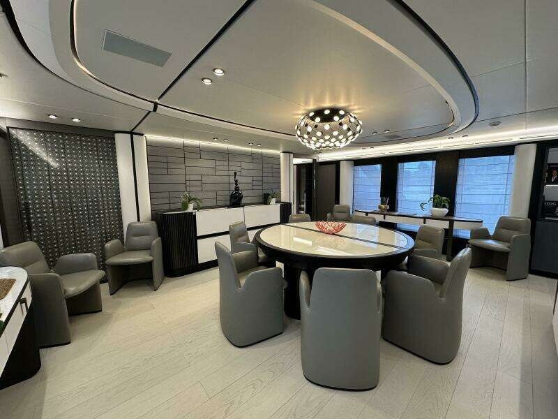 129ft Extra Yachts Yacht For Sale 129ft Extra Yachts Yacht For Sale