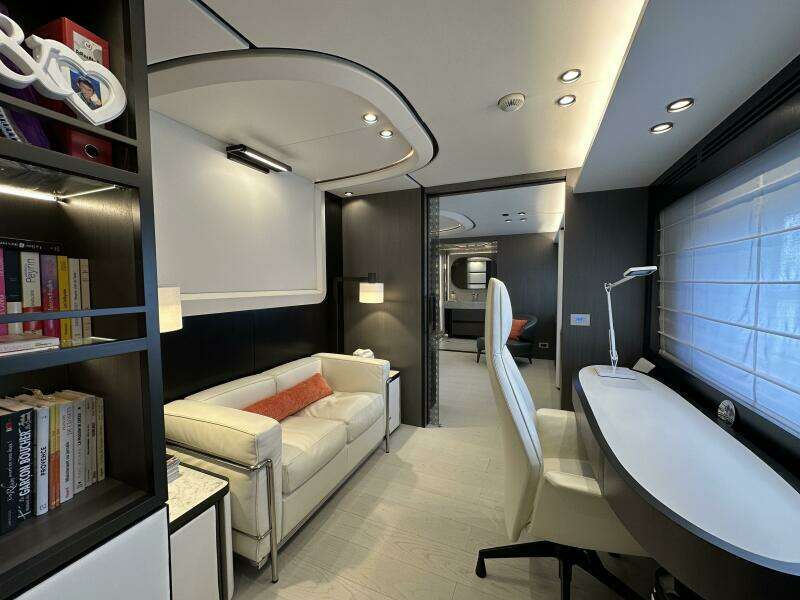 129ft Extra Yachts Yacht For Sale 129ft Extra Yachts Yacht For Sale