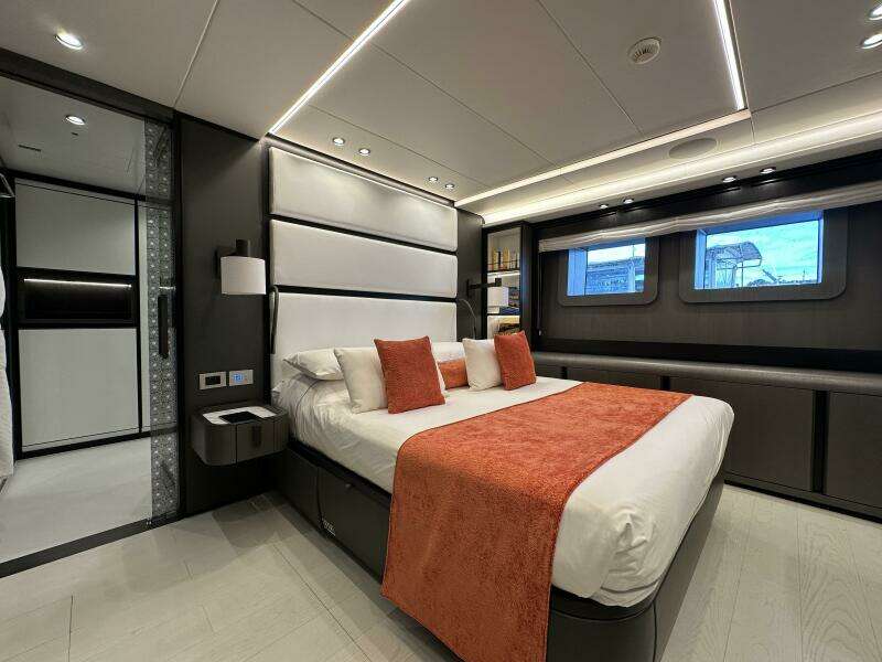 129ft Extra Yachts Yacht For Sale 129ft Extra Yachts Yacht For Sale