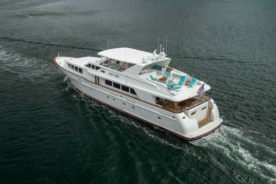 DIRT POOR 118ft Trinity Yachts Yacht For Sale DIRT POOR 118ft Trinity Yachts Yacht For Sale
