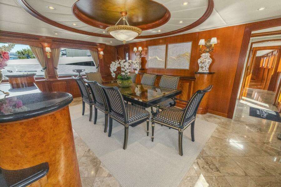 DIRT POOR 118ft Trinity Yachts Yacht For Sale DIRT POOR 118ft Trinity Yachts Yacht For Sale