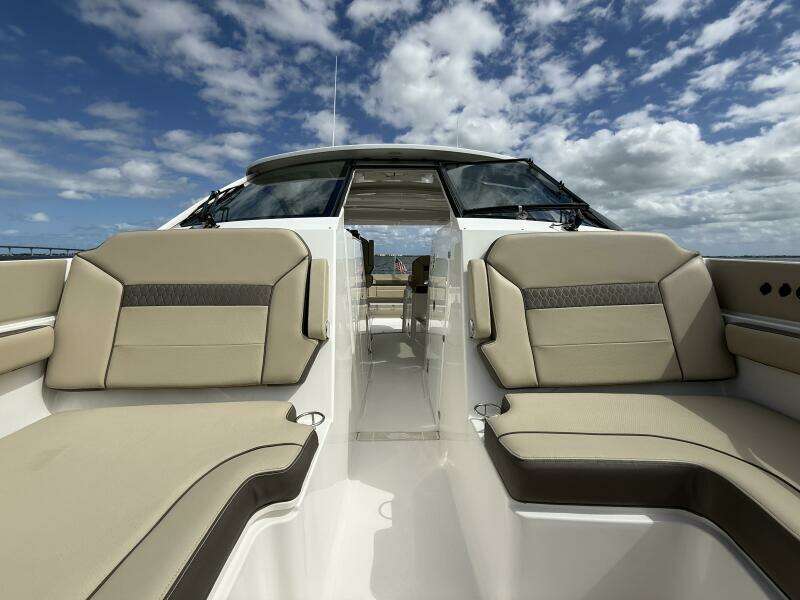 36ft Pursuit Yacht For Sale