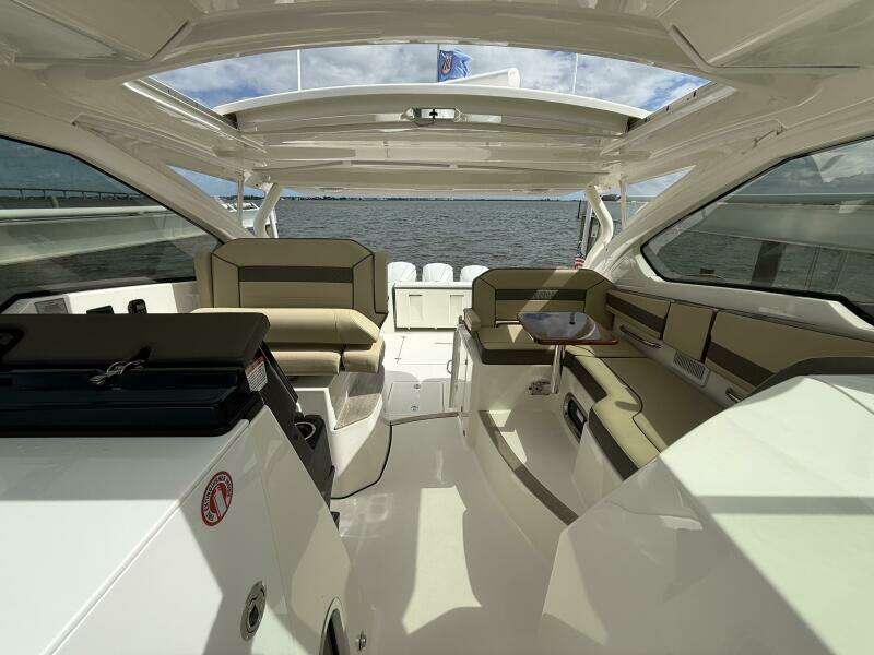 36ft Pursuit Yacht For Sale