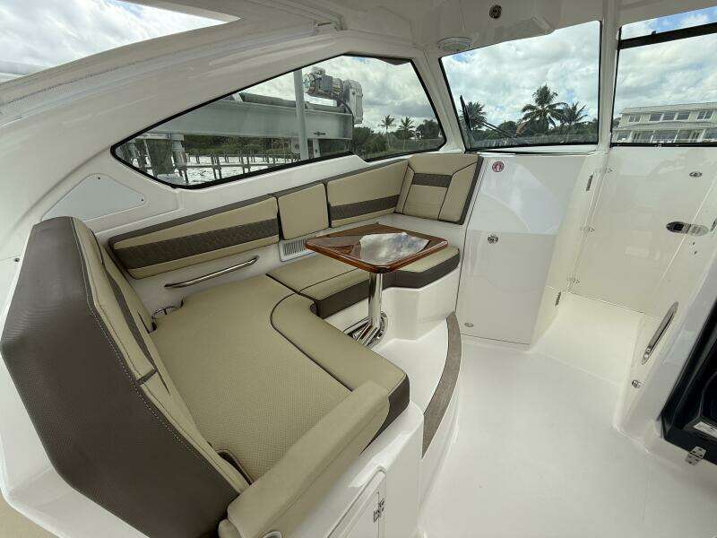 36ft Pursuit Yacht For Sale