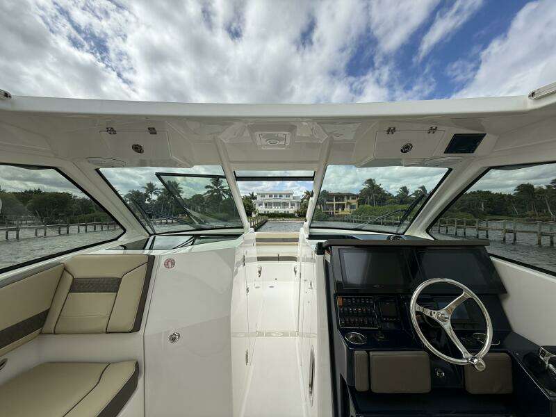 36ft Pursuit Yacht For Sale