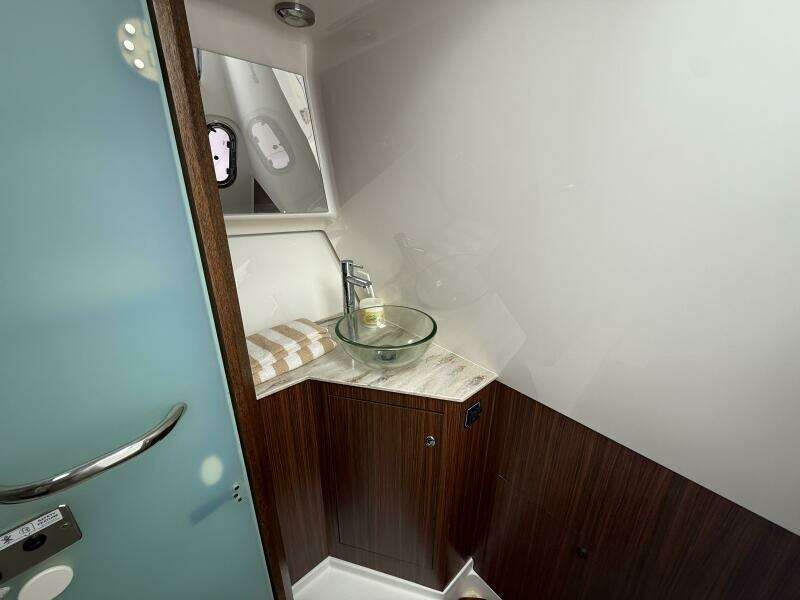 36ft Pursuit Yacht For Sale