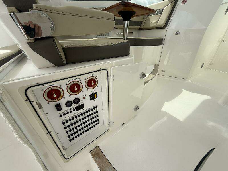 36ft Pursuit Yacht For Sale