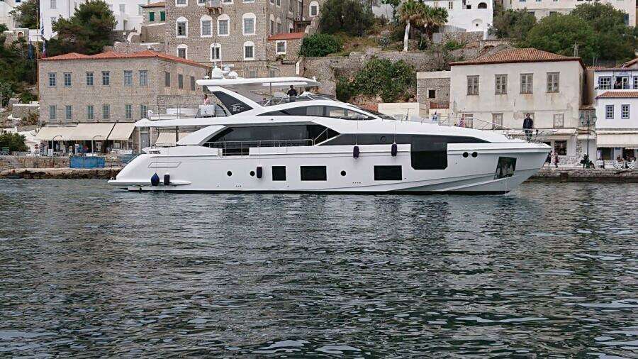 NIRVANA BY THE SEA 87ft Azimut Yacht For Sale NIRVANA BY THE SEA 87ft Azimut Yacht For Sale
