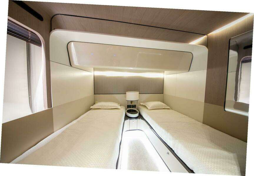 NIRVANA BY THE SEA 87ft Azimut Yacht For Sale NIRVANA BY THE SEA 87ft Azimut Yacht For Sale