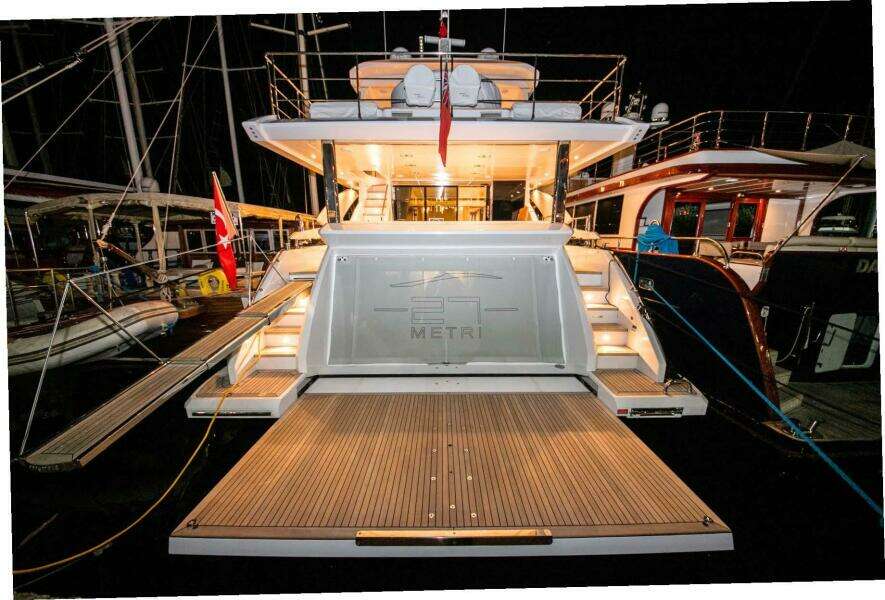 NIRVANA BY THE SEA 87ft Azimut Yacht For Sale NIRVANA BY THE SEA 87ft Azimut Yacht For Sale