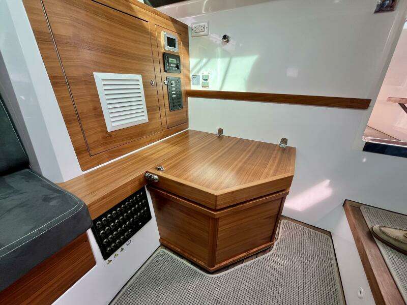 Island Time 37ft Axopar Yacht For Sale Island Time 37ft Axopar Yacht For Sale