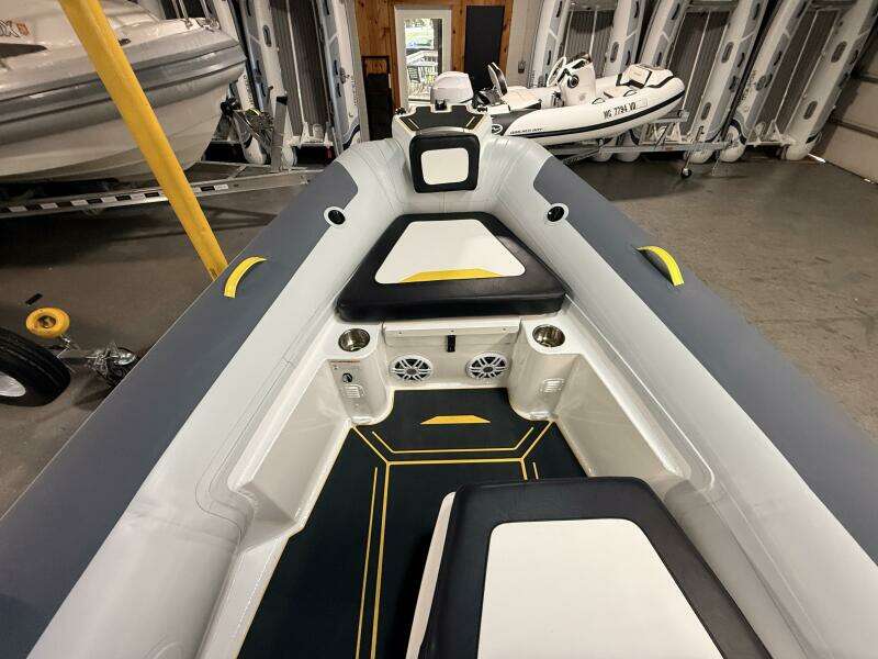 19ft Highfield Yacht For Sale