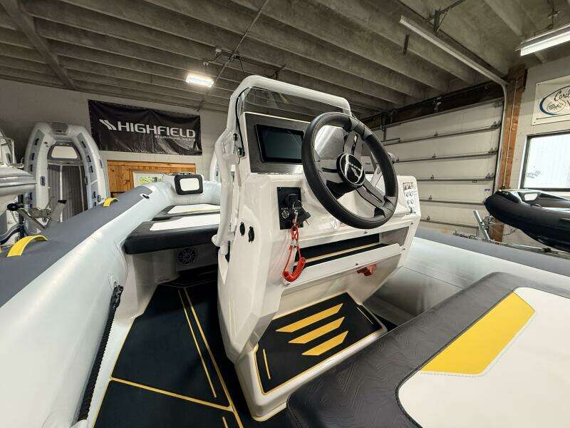 19ft Highfield Yacht For Sale